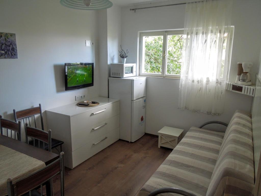 Apartments Meleh Криквеница Екстериор снимка